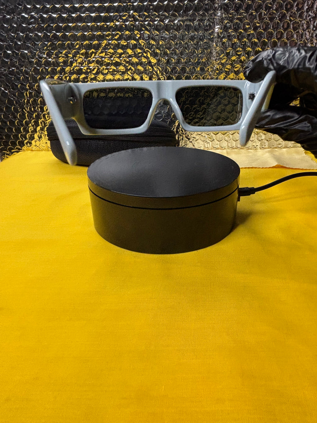 Off White Sunglasses (Grey)